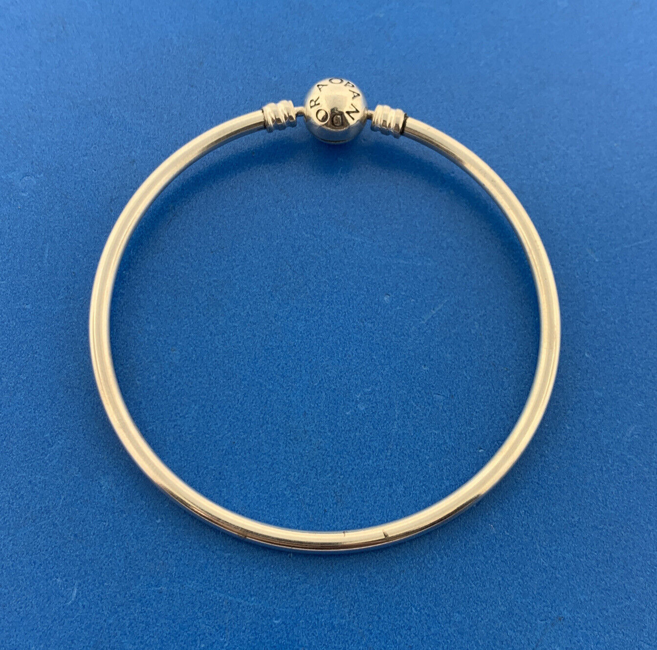 PANDORA 925 Sterling Silver Round Barrel Signature Clasp 590713 Bangle Bracelet