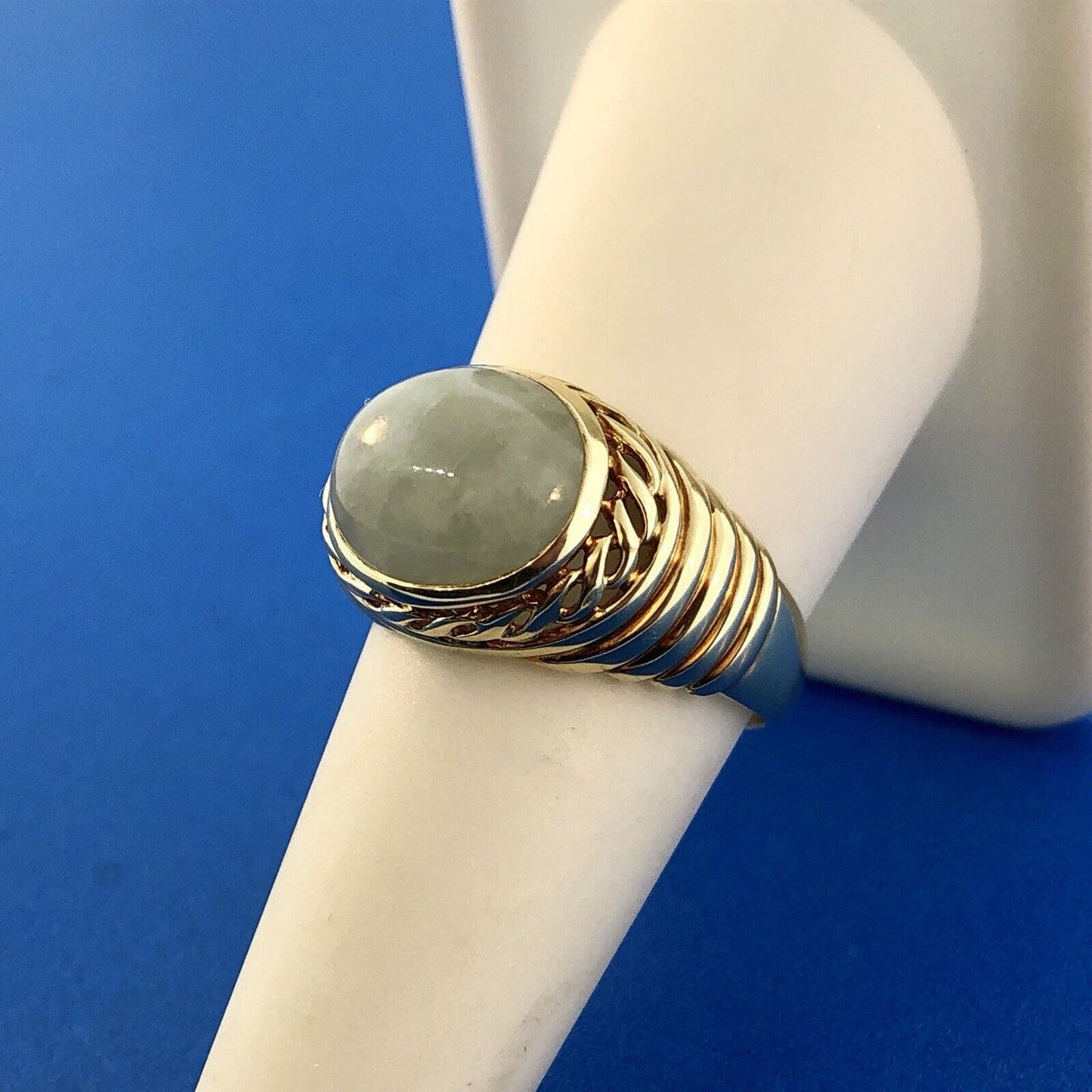 Designer PDV 14K Yellow Gold Oval Jade Jadeite Modernist Ribbed Dome Ring