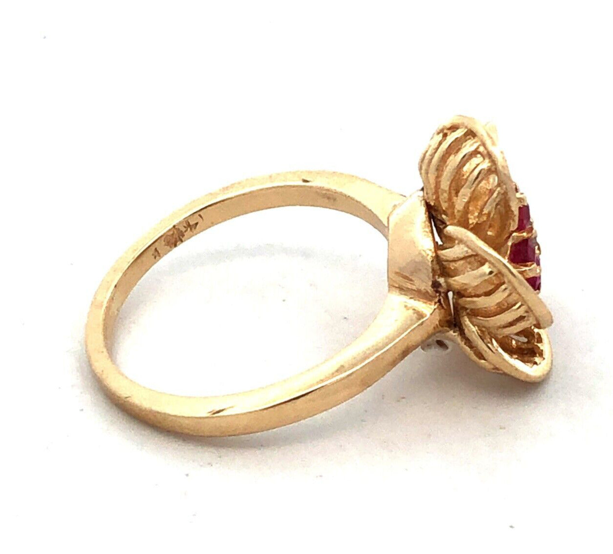 Designer 14K Yellow Gold Round Ruby Diamond Flower Daisy Cocktail Ring