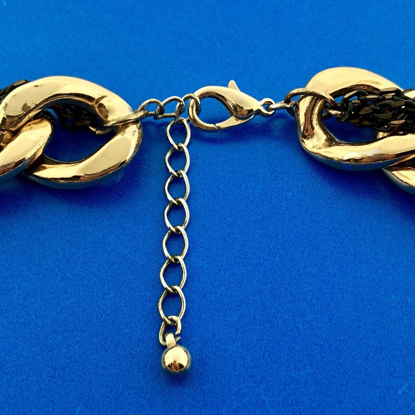 Ladies Gold Tone Curb Link Black Oval Cable Link Interwoven Statement Necklace