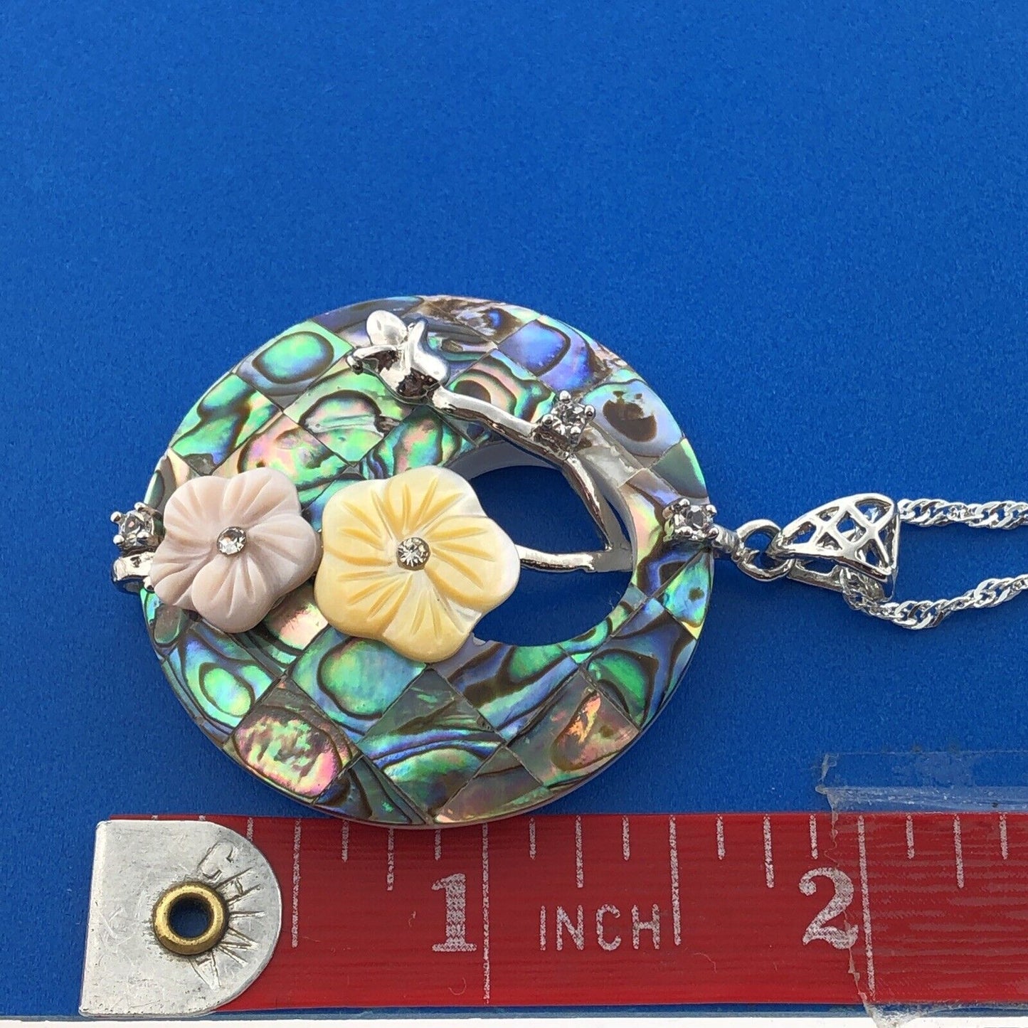 Lee Sands 925 Sterling Silver CZ Abalone Inlaid MOP Flower Pendant Necklace