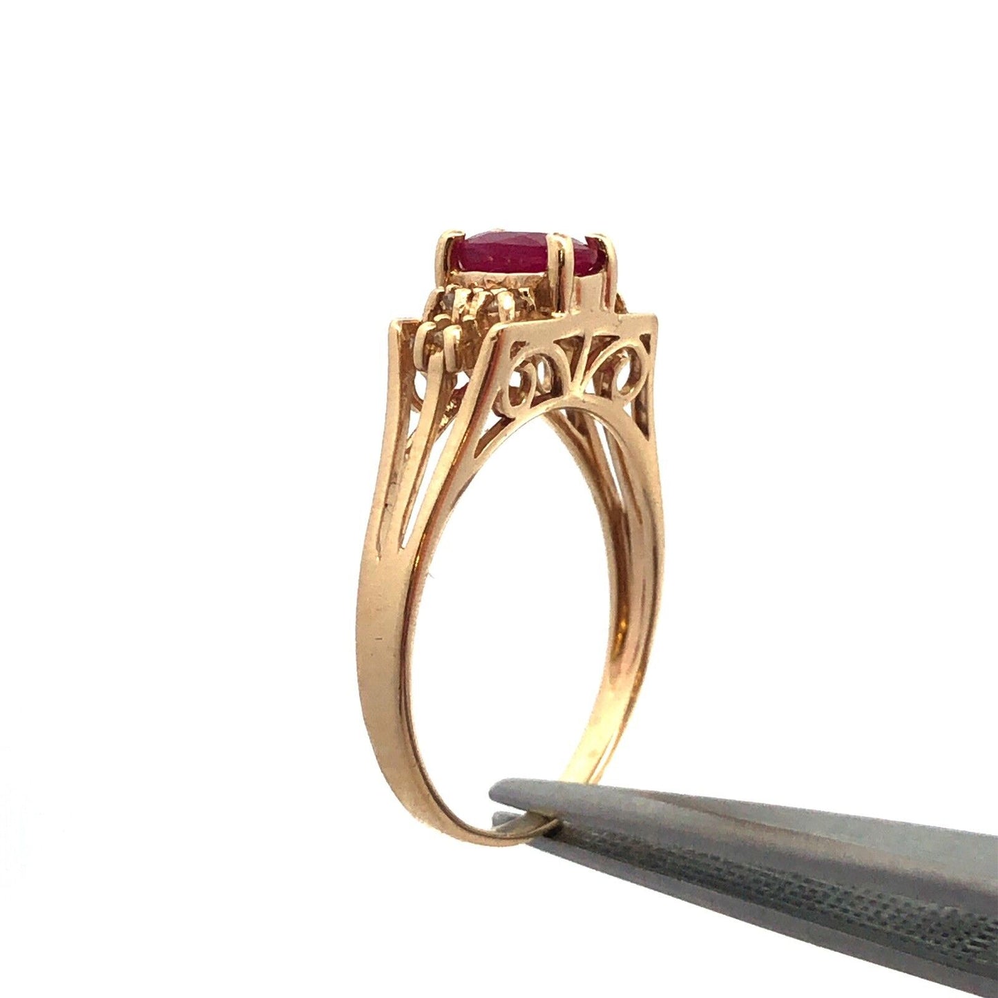 Estate 14K Yellow Gold Oval Ruby Diamond Accented July Anniversary Occasion Ring
