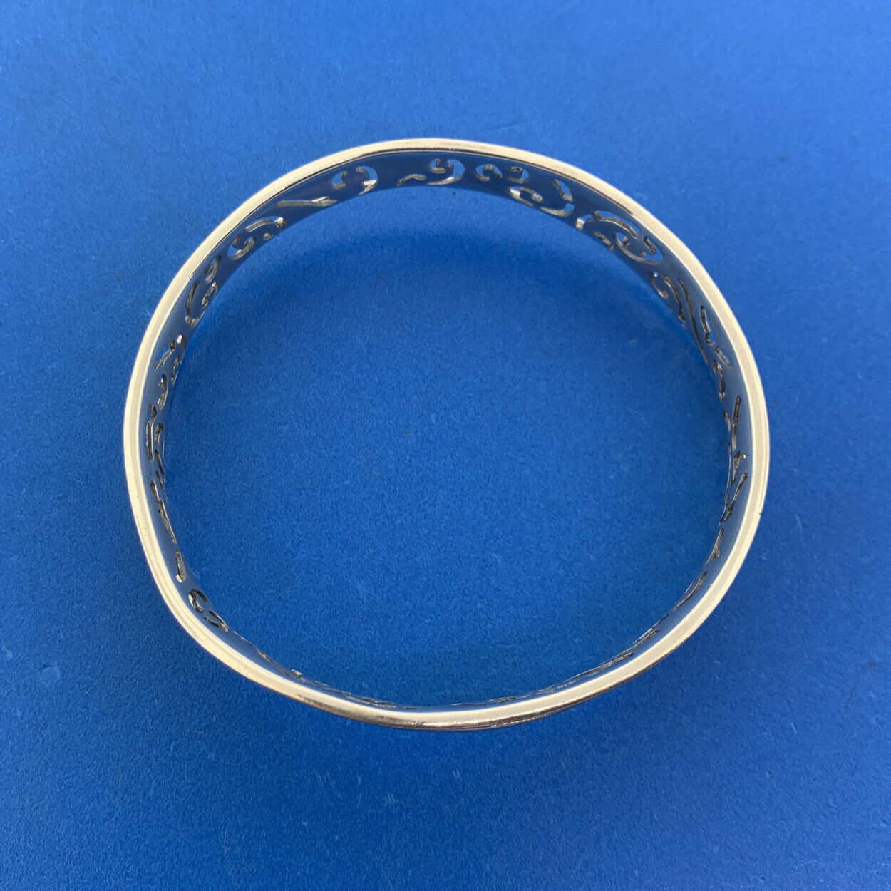 Silpada India Sterling Silver 925 Frosted Cutout Wave Bangle Cuff Bracelet