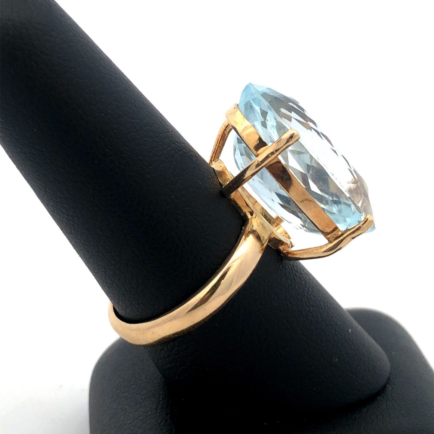 Stunning 14K Yellow Gold Oval Solitaire Blue Topaz Statement Cocktail Ring