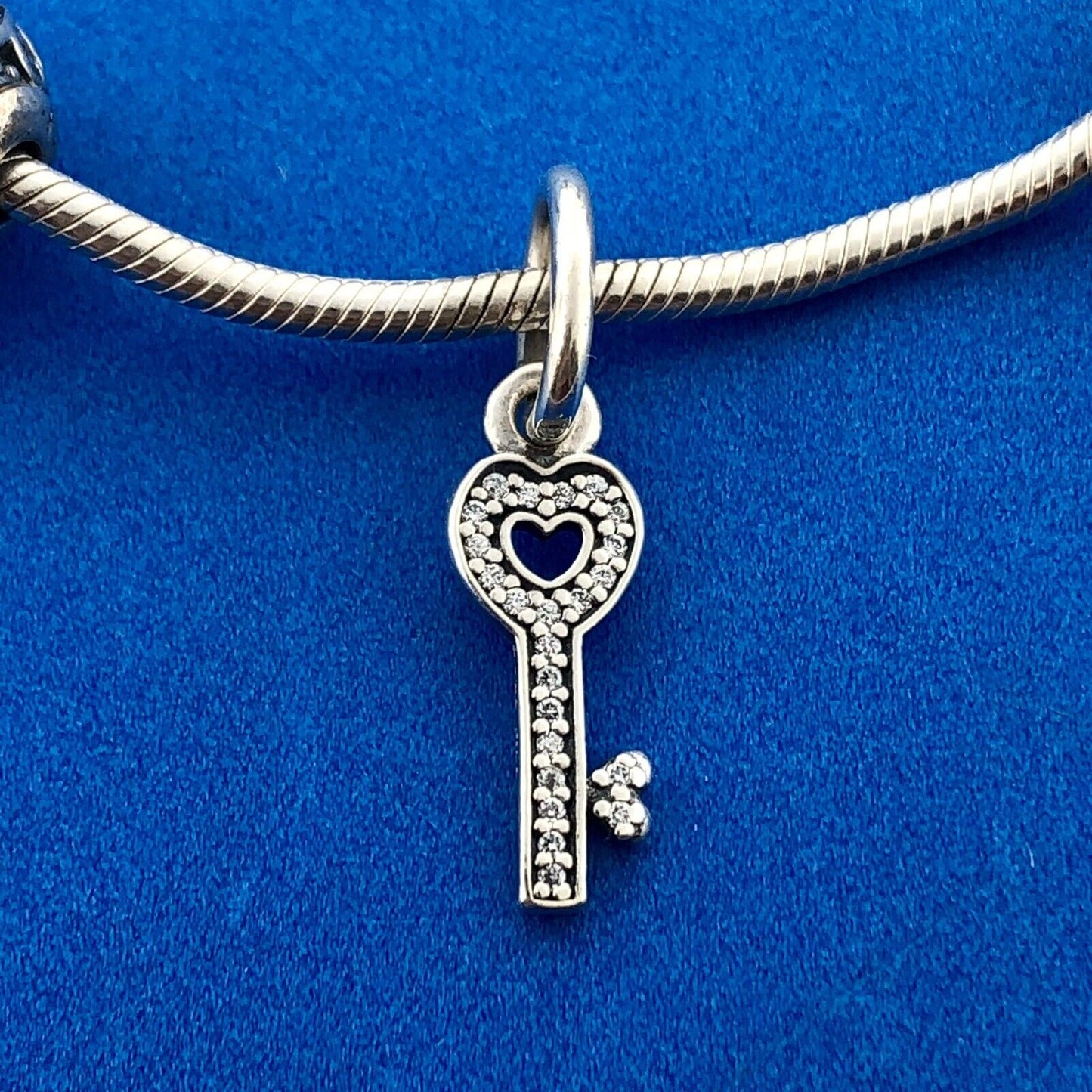 Authentic PANDORA Sterling Essence Collection Signature Clasp 6 Charm Bracelet