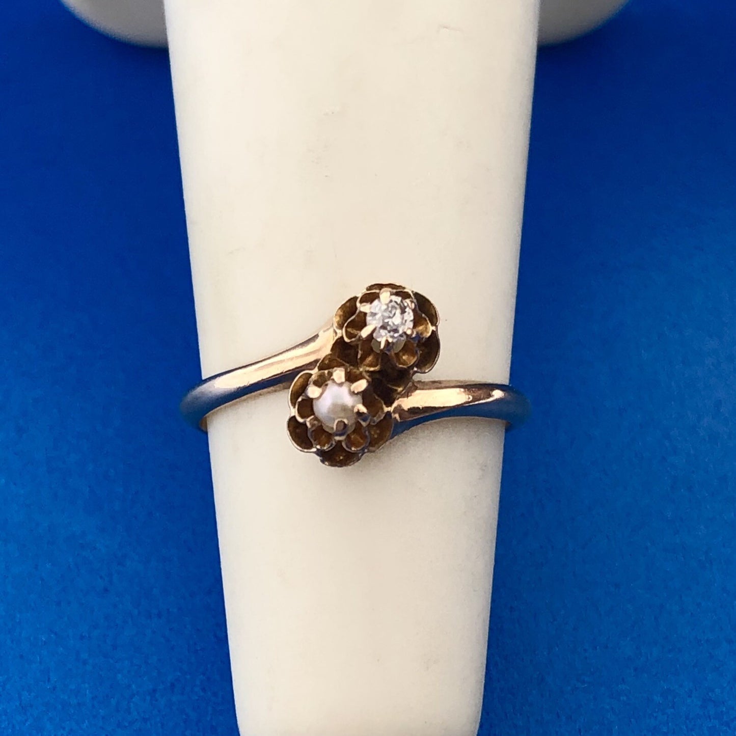 Vintage 10K Yellow Gold Diamond Pearl Bypass Sweetheart Promise Ring Size 3.4