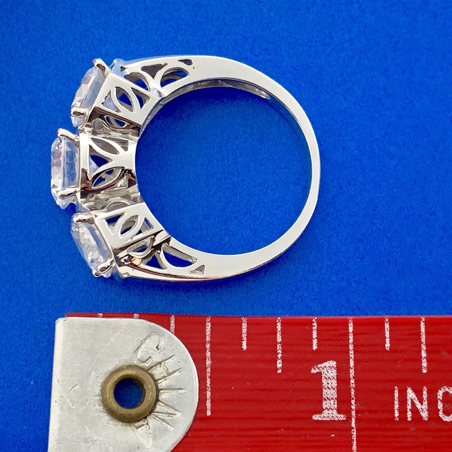 Designer 14k White Gold Ring with Three Round CZ Cubic Zirconia Size 5.25