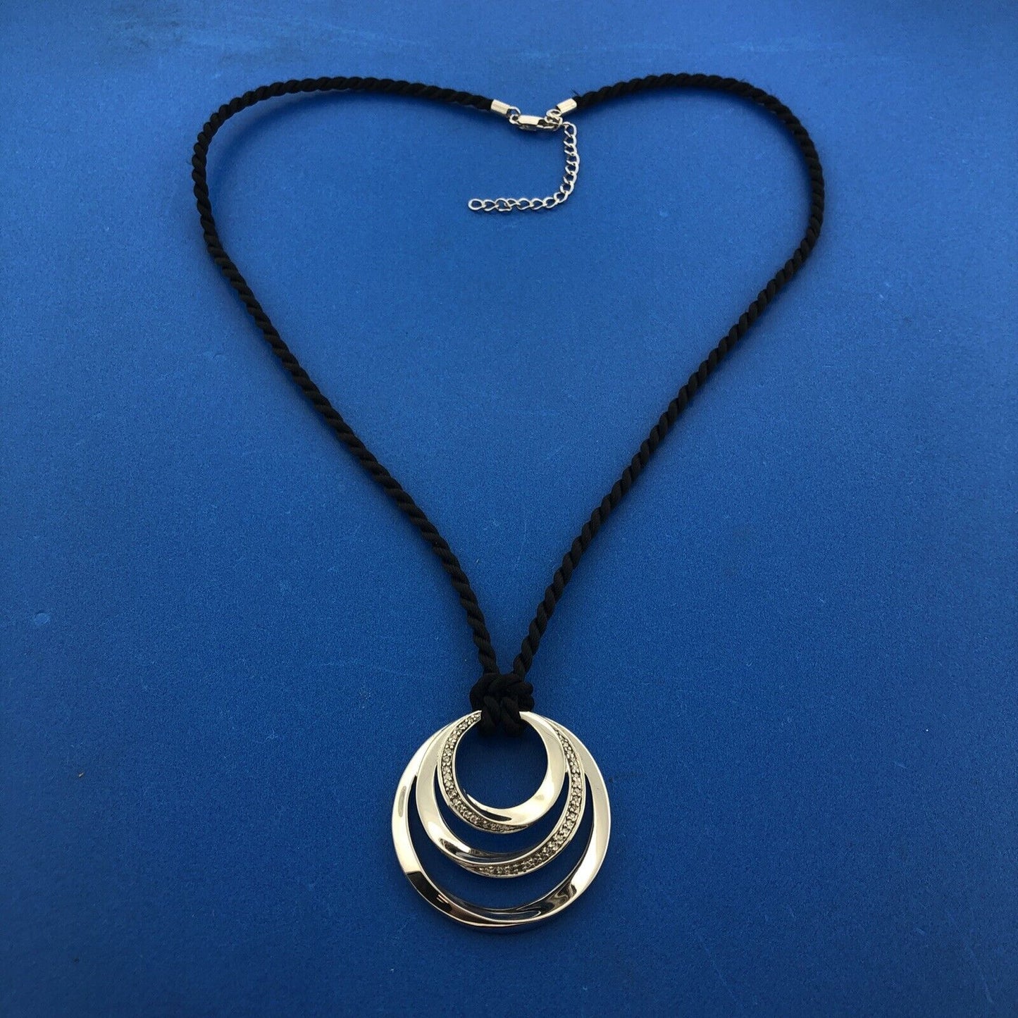 Stunning Sterling Silver 925 Round Cut Diamond Multi-Circle 17"-18.5" Necklace
