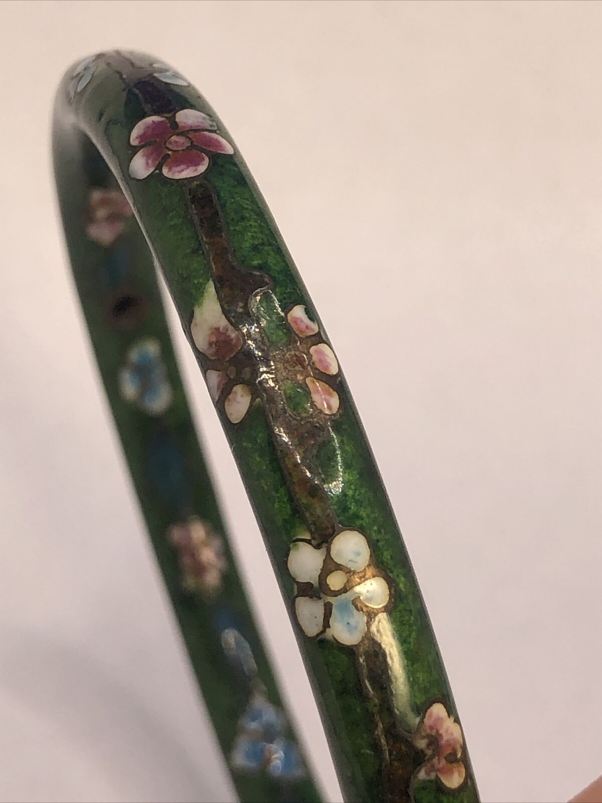 Vintage Cloisonne Green Enamel Floral Bangle Stackable Bracelet Set