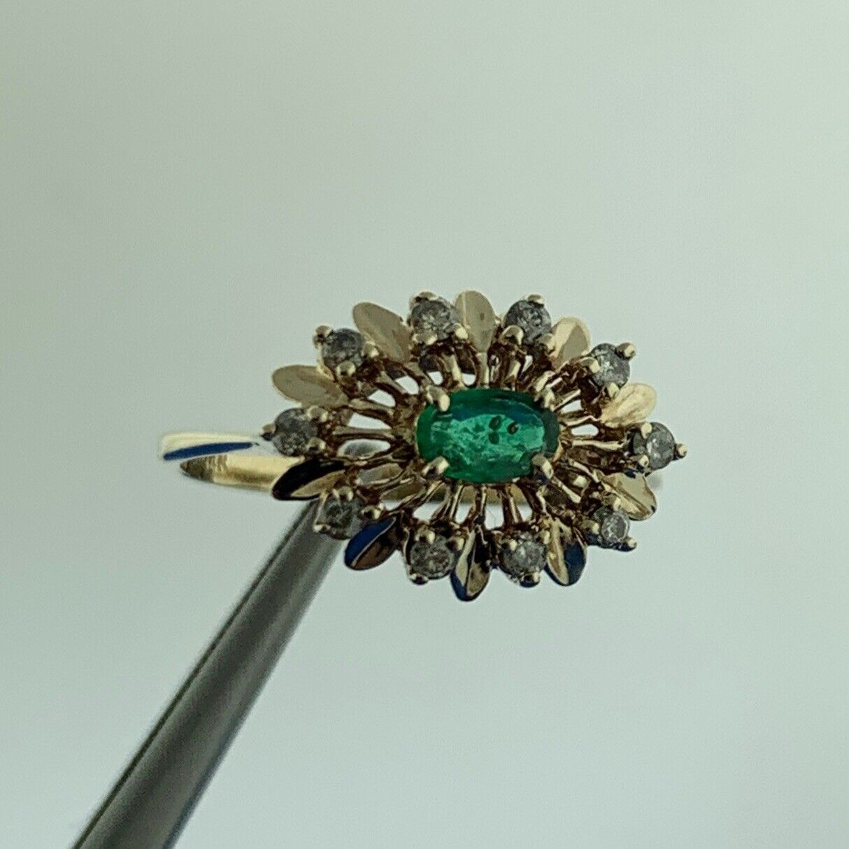 Vintage 14K Yellow Gold Oval Emerald Diamond Starburst Halo May Anniversary Ring