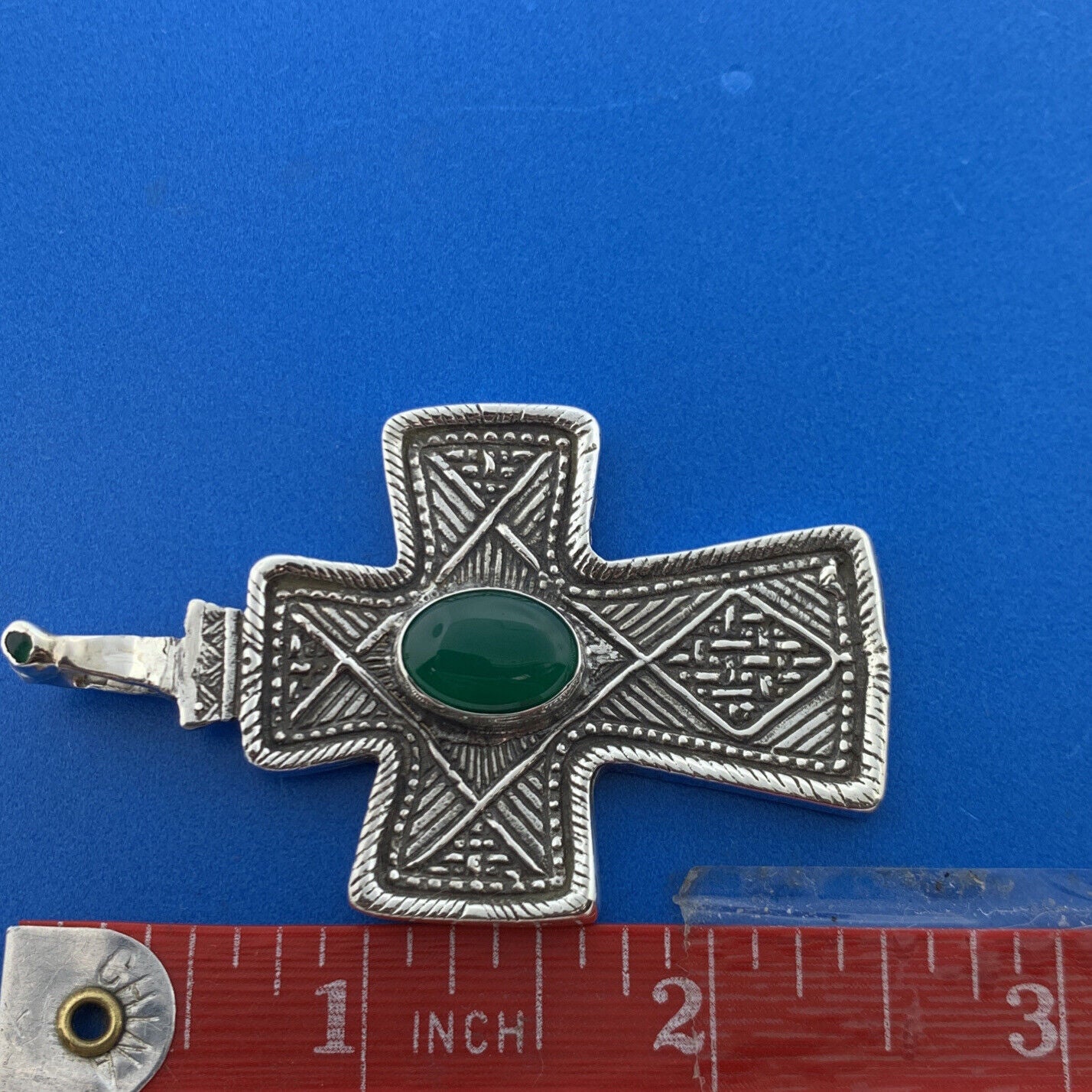 Stunning Sterling Silver 925 Cabochon Oval Emerald Religious Faith Cross Pendant
