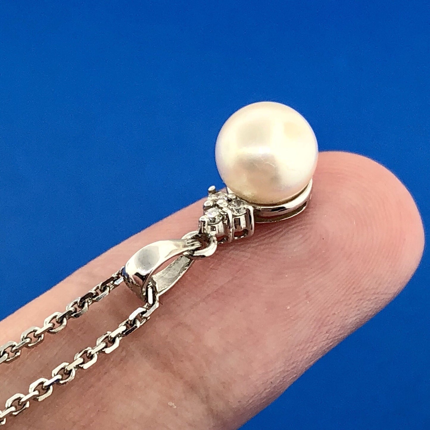 Designer 14K White Gold Pearl Diamond Wedding Anniversary Sweetheart Necklace