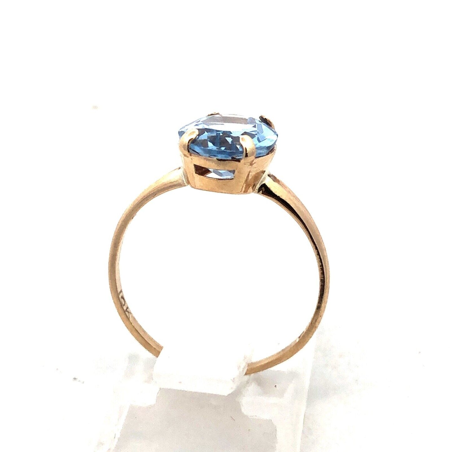 ROMANY 10K Yellow Gold Oval Blue Topaz Solitaire Engagement Anniversary Ring