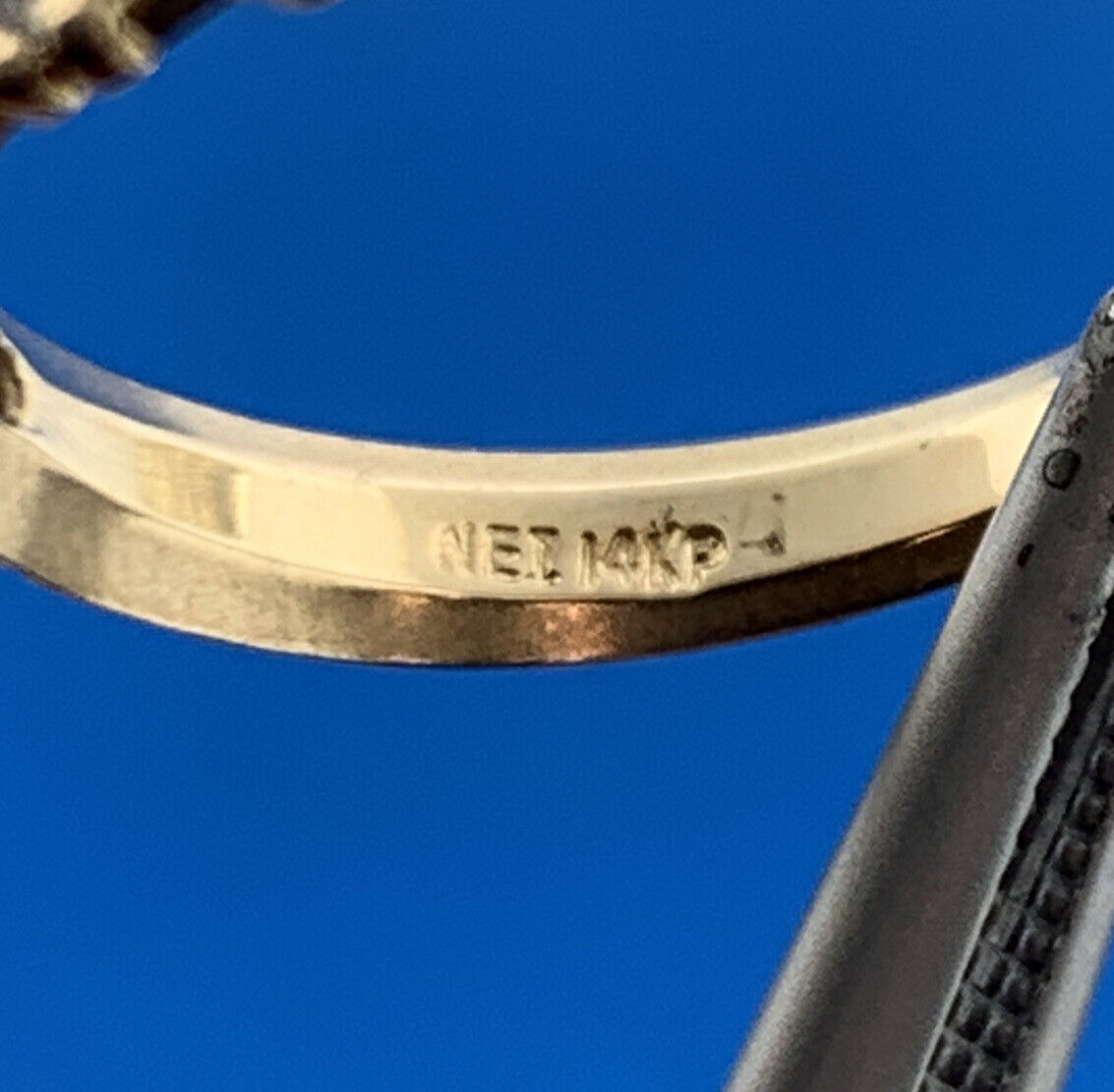 Designer 14k Yellow Gold Round Cut White Diamond Prong Band Ring Size 5.75