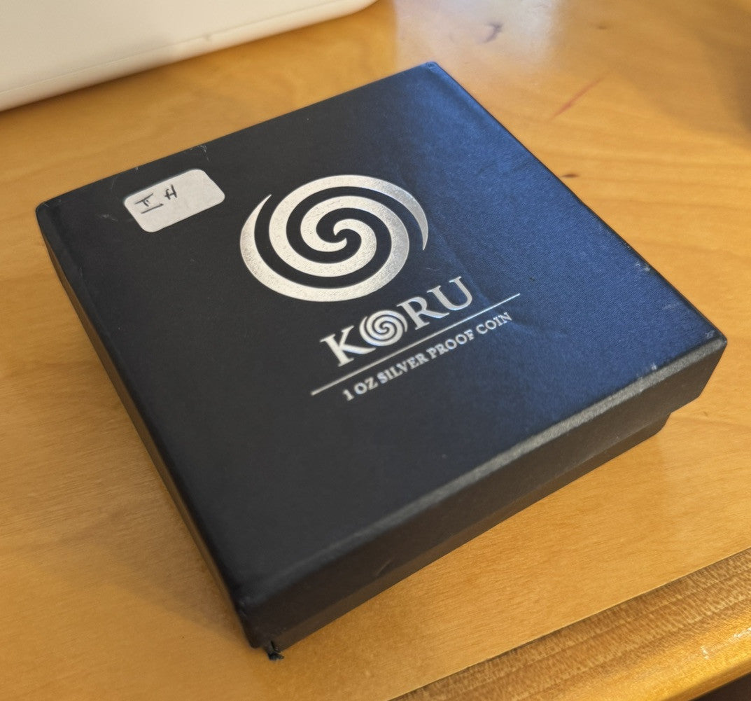 2013 New Zealand S $1 Silver Proof Koru Maori Art Coin Original Mint Packaging