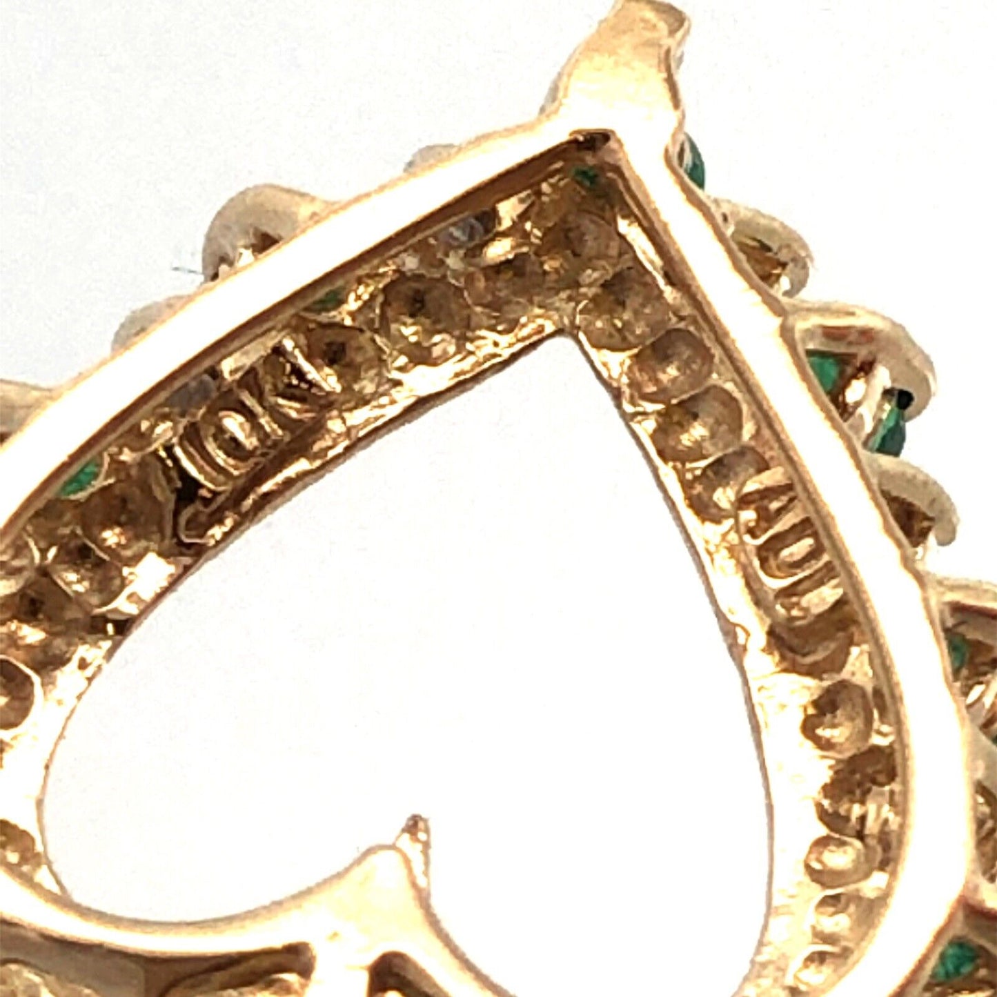 Vintage 10K Yellow Gold Round Emerald Diamond Accent Heart Anniversary Pendant