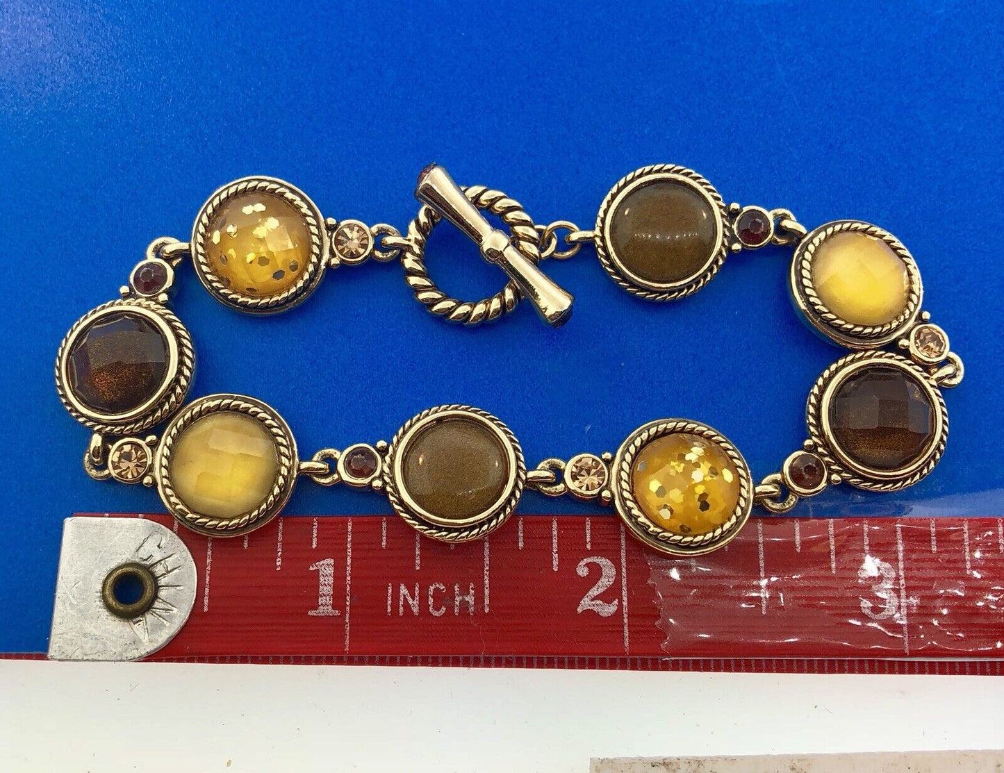 Ladies Gold Tone Brown Gold Amber Fauceted Resin Bead Panel Toggle Bracelet