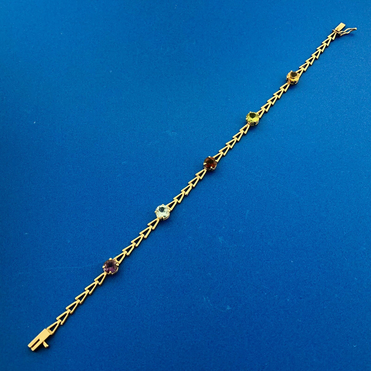 Gorgeous 14k Yellow Gold Multi-Gemstone Mother's Triangle Link Bracelet