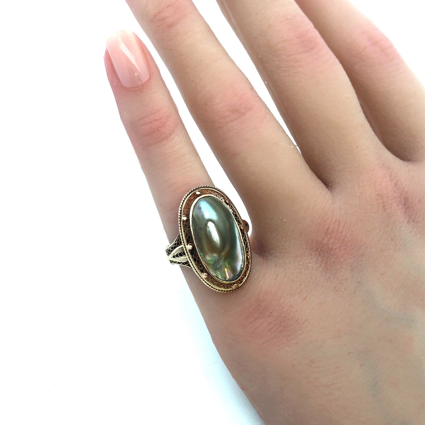 Vintage Art Deco Retro 10K Yellow Gold Abalone Ring with Filigree Detailing