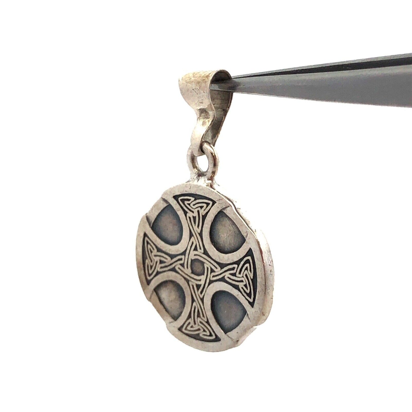 Vintage 925 Sterling Silver Celctic Cross Round Pendant