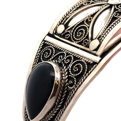 Vintage 925 Sterling Silver Black Onyx Filigree Swirl Open Cuff Bracelet