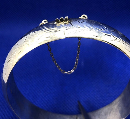 Designer EURS 925 Sterling Silver Leaf Scroll Design Closed Hinged Cuff Bracelet