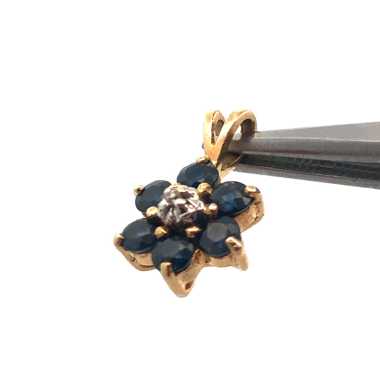 Designer AV 10k Yellow Gold Round Cut Sapphire Diamond Floral Cluster Pendant