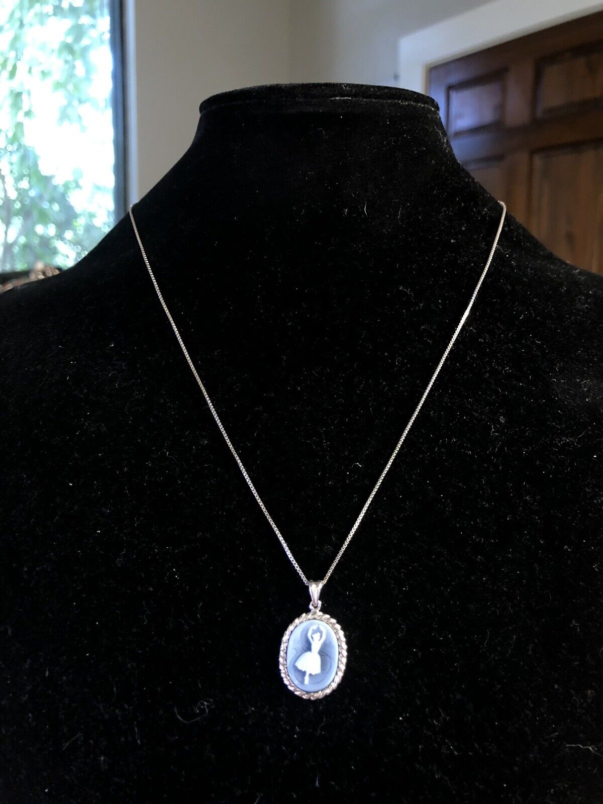 Designer 925 Sterling Silver Oval Blue Cameo Ballerina Dancer Pendant Necklace