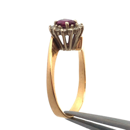 Gorgeous 14k Yellow Gold Oval Cut Ruby Diamond Halo Twisted Band Ring Size 6.25
