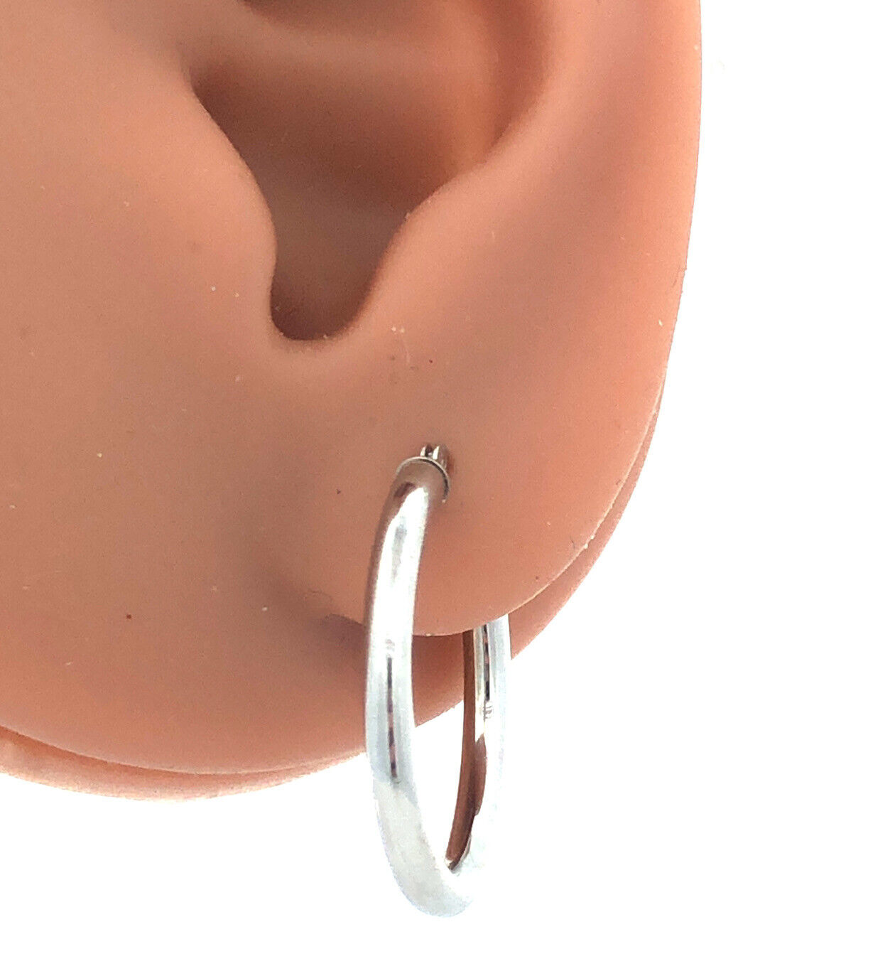 Designer Jacmel Mauritius JCM 14K White Gold Polished Hoop Earrings