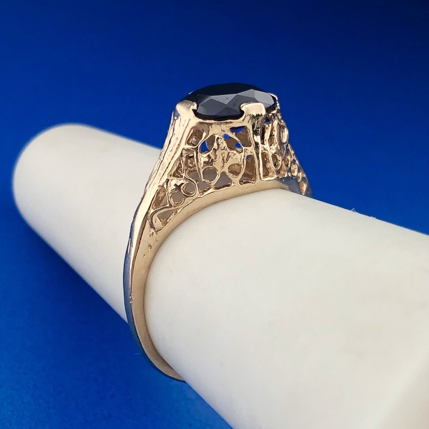 Mid Century 14K Yellow Gold Oval Blue Sapphire Solitaire Filigree Cocktail Ring