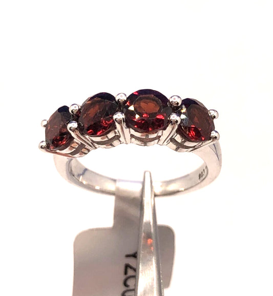 Designer TGGC 925 Sterling Silver Round Garnets Anniversary Stackable Band Ring