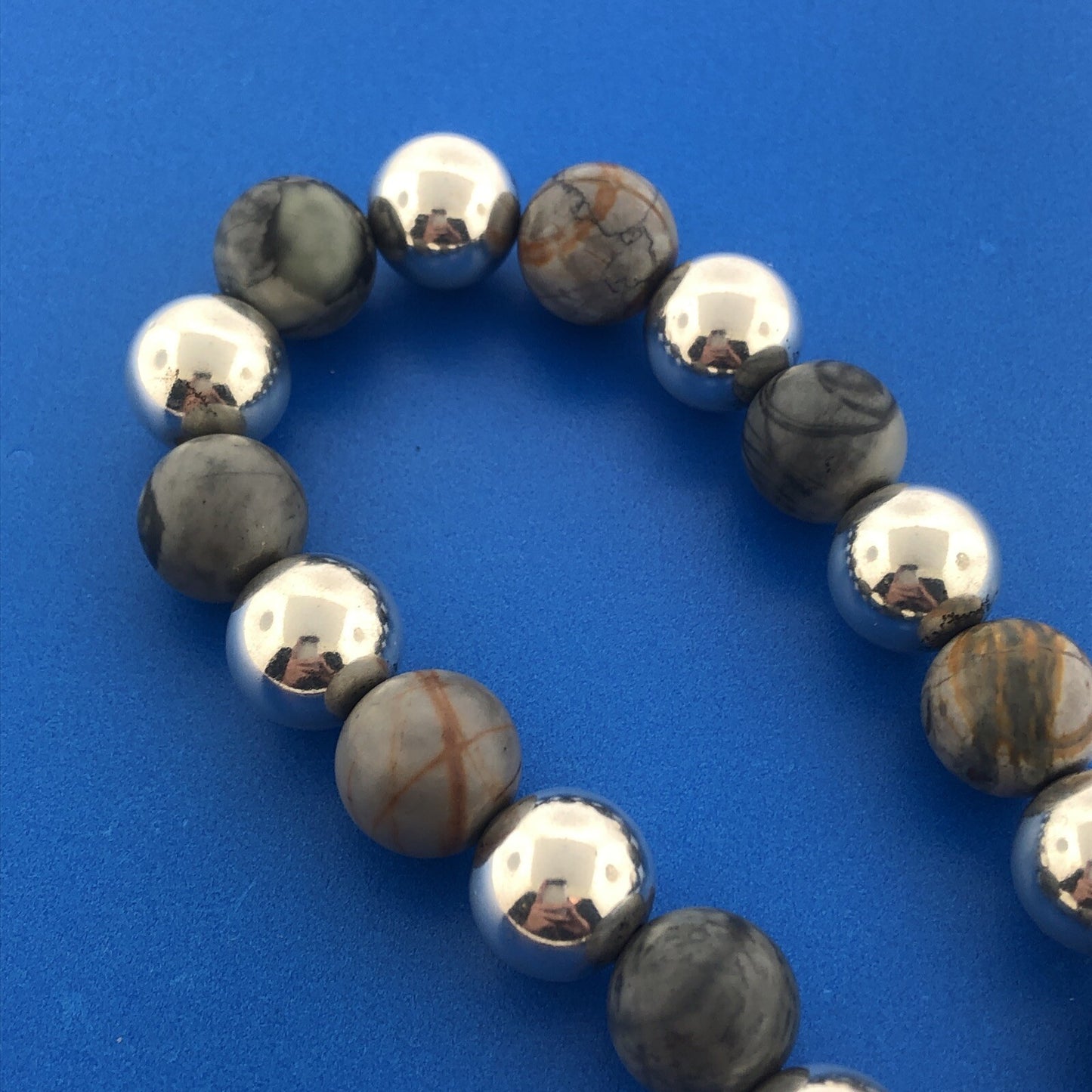 Lovely Sterling Silver 925 Cabochon Gray Jasper Bead Toggle 16" Strand Necklace