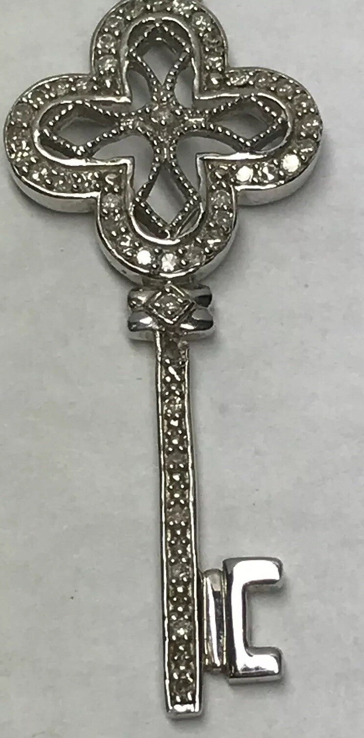 Vintage Designer Sterling Silver 925 Diamond Filigree Open Scroll Key Necklace