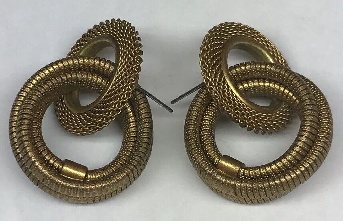 Vintage Gold Tone Mesh Ribbed Double Hoop Pierced Earrings