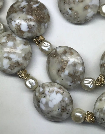 Vintage Gold Tone Pearl Nugget Lucite Faux Agate Bead Three Strand Drop Necklace