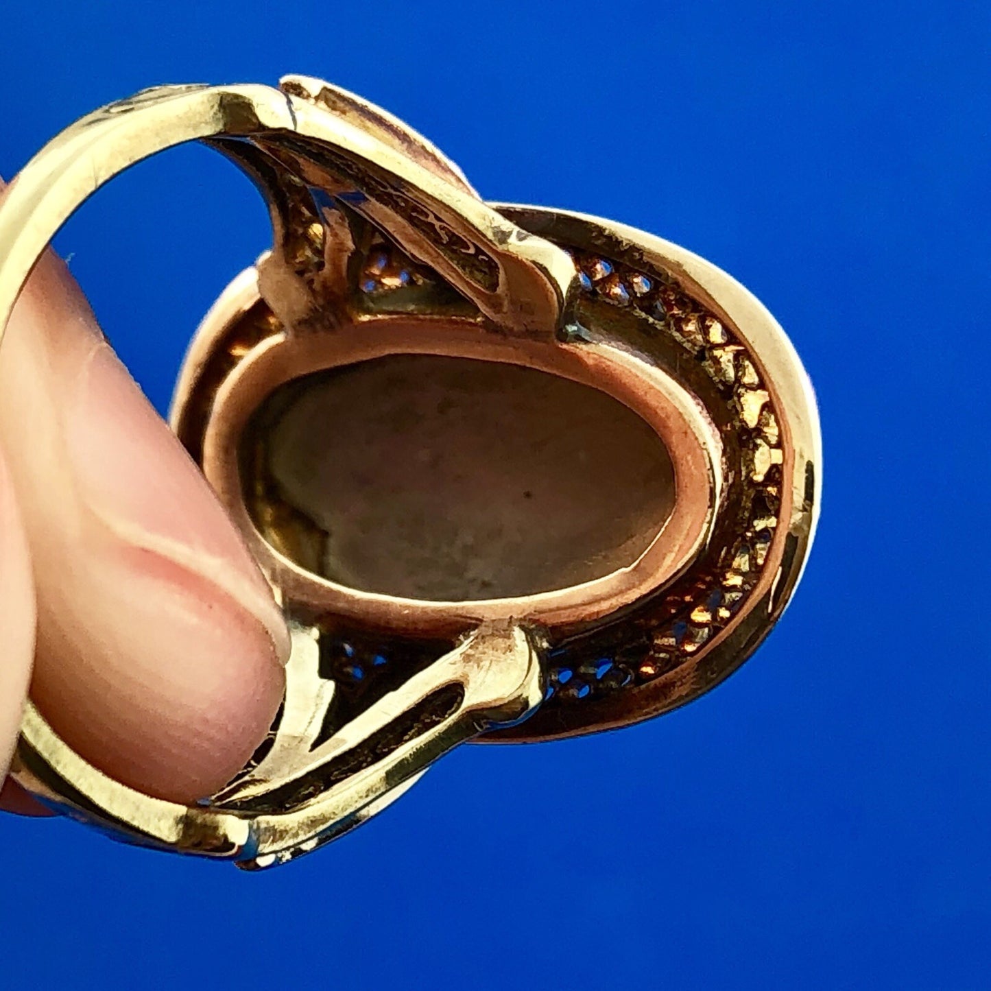 Vintage Art Deco Retro 10K Yellow Gold Abalone Ring with Filigree Detailing