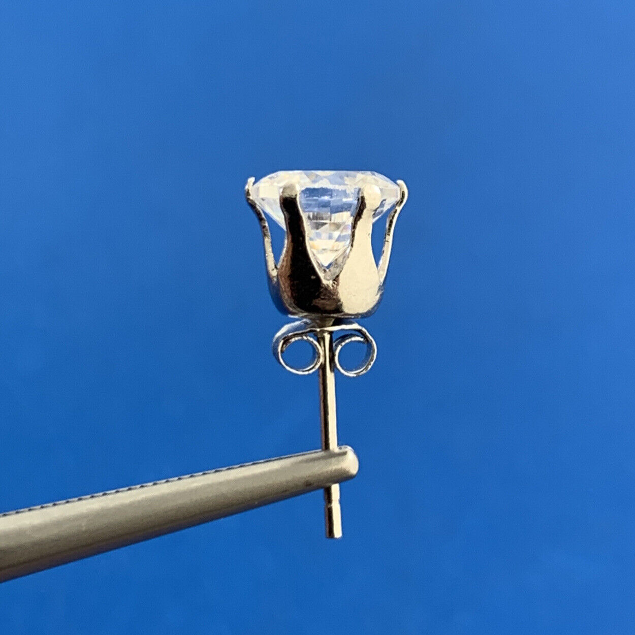 Brilliant Round Cubic Zirconia 925 Sterling Silver Statement Stud Earrings