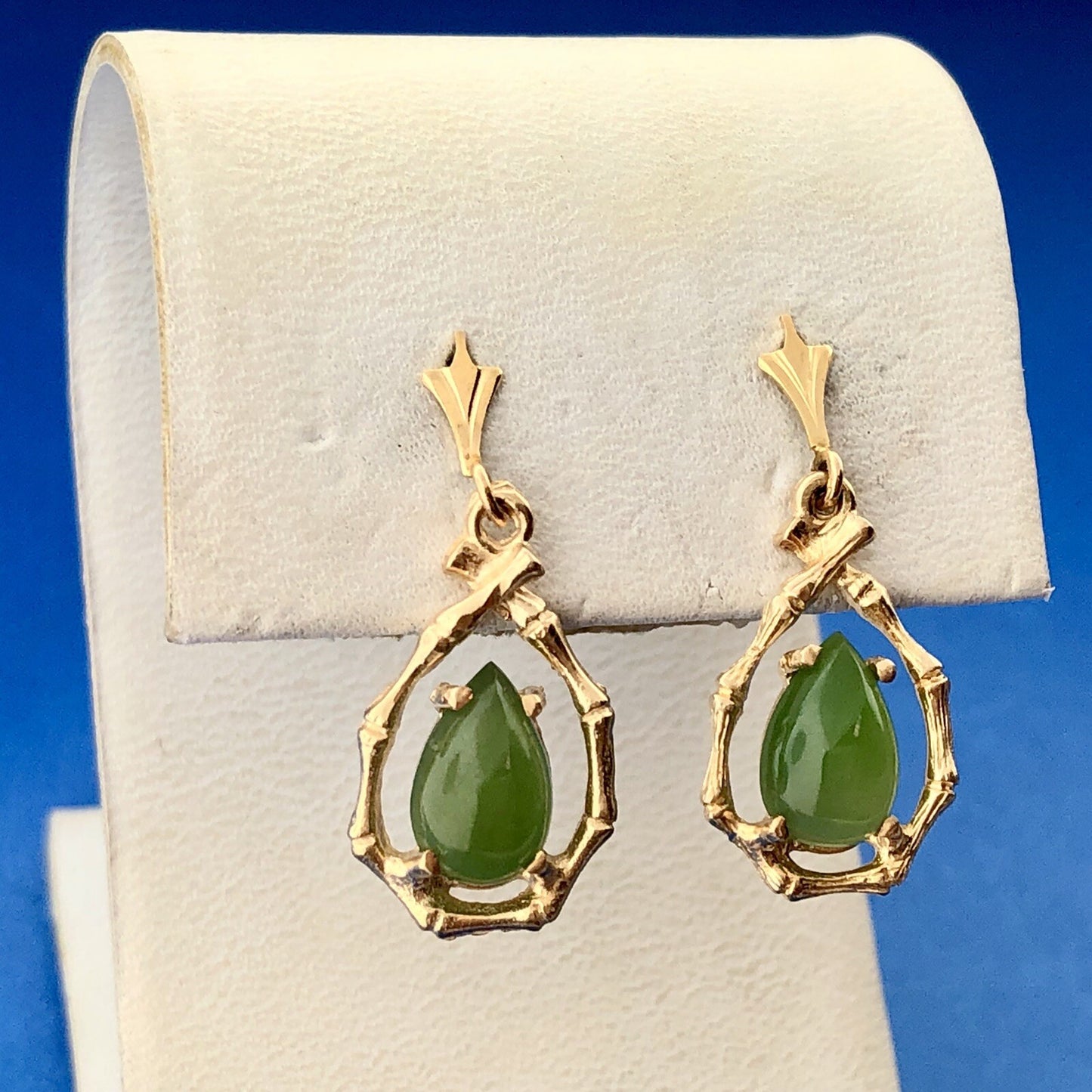 Vintage Estate 14K Yellow Gold Pear Jade Jadeite Bamboo Drop Dangle Earrings