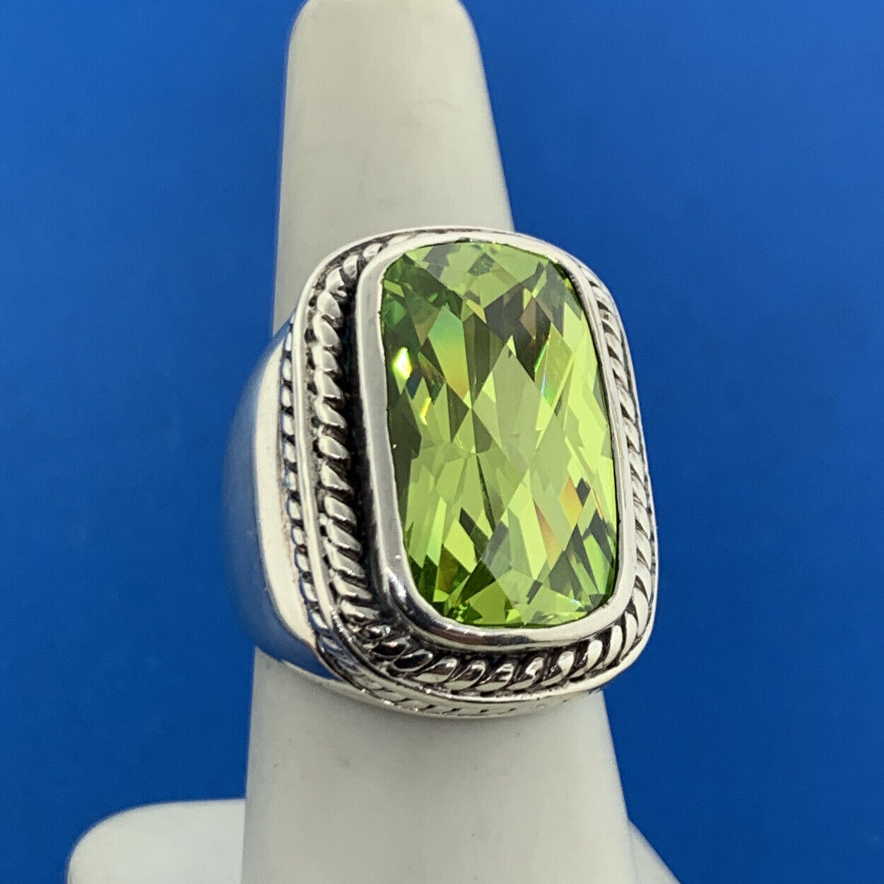 Designer 925 Sterling Silver Rectangle Cushion Cut Peridot Statement Finger Ring