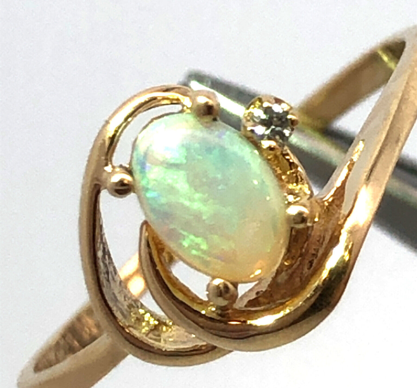 Designer FM 10K Yellow Gold Oval Opal Diamond Accent Occasion Anniversary Ring