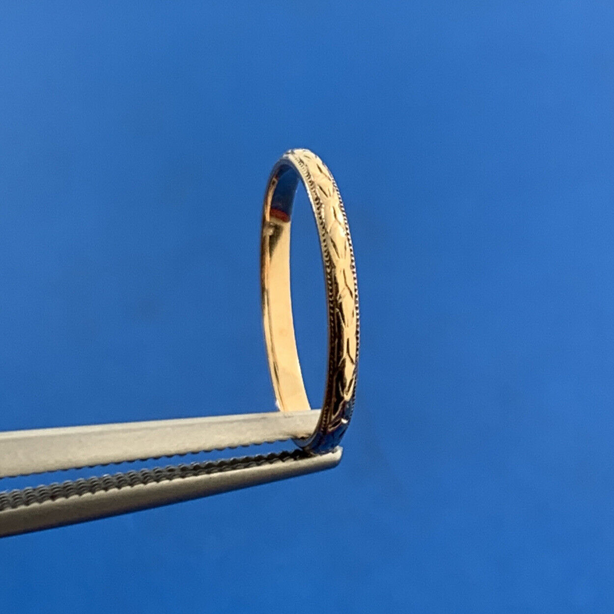 Vintage 10K Yellow Gold Floral Scroll Child Baby Band Ring