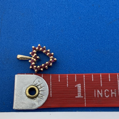 Gorgeous 10k Yellow Gold Round Cut Red Ruby Romantic Open Heart Pendant