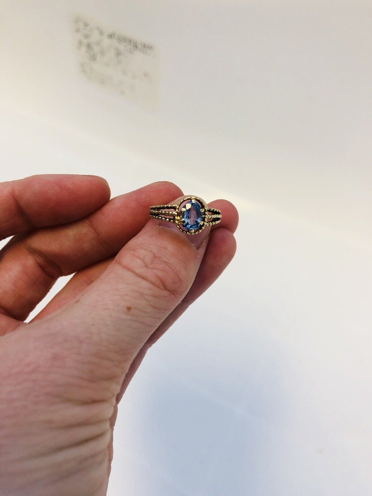 Vintage 10K Yellow Gold Oval Blue Topaz Triple Shank December Cocktail Ring