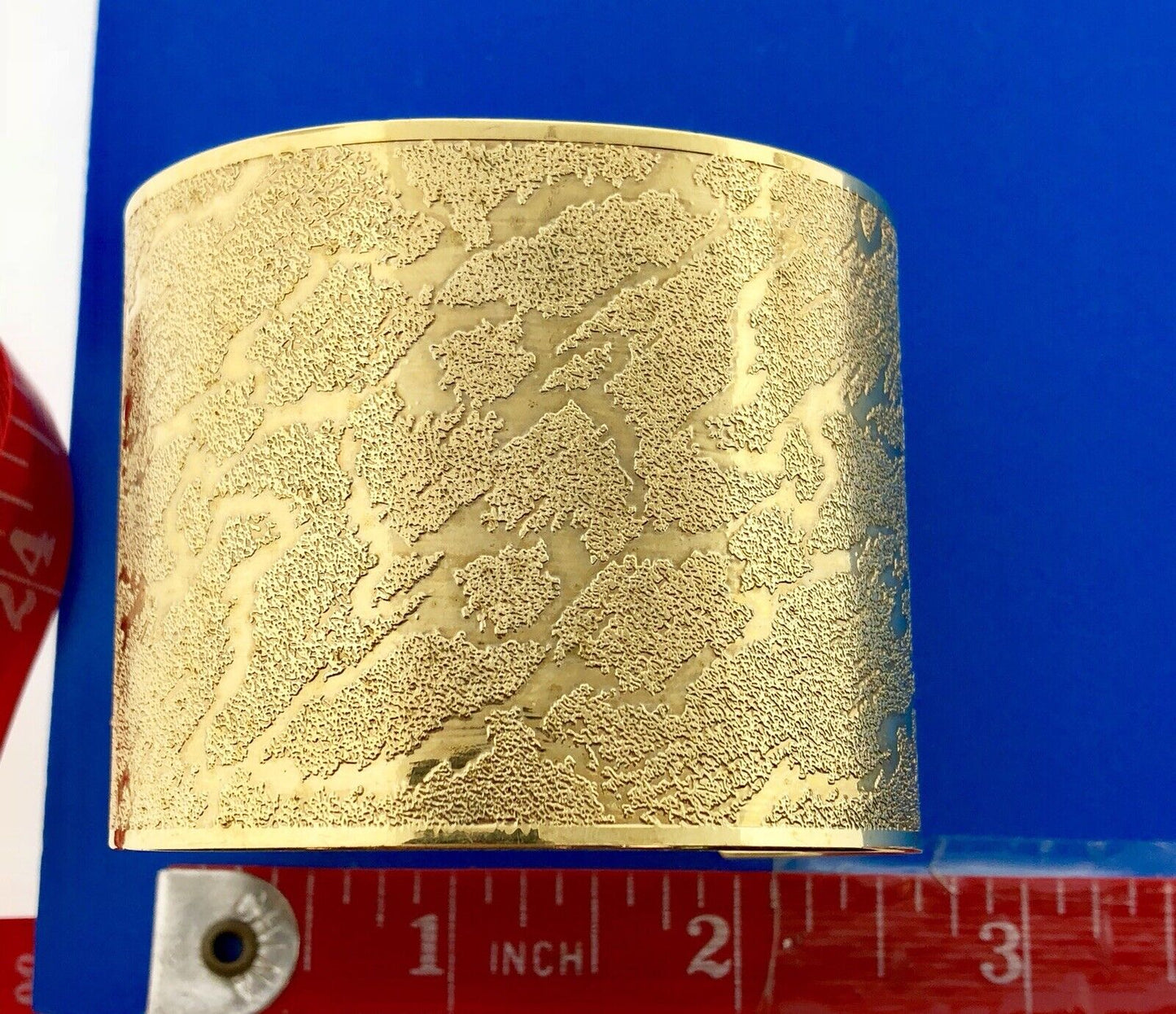 Francesca Visconti Gold Tone Animal Print Textured Runway Couture Cuff Bracelet