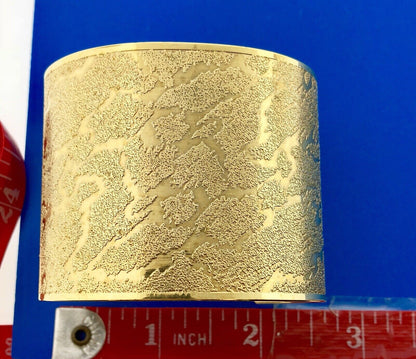Francesca Visconti Gold Tone Animal Print Textured Runway Couture Cuff Bracelet