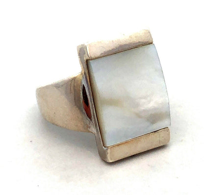 Vintage 925 Sterling Silver Rectangle Mother of Pearl Modernist Statement Ring
