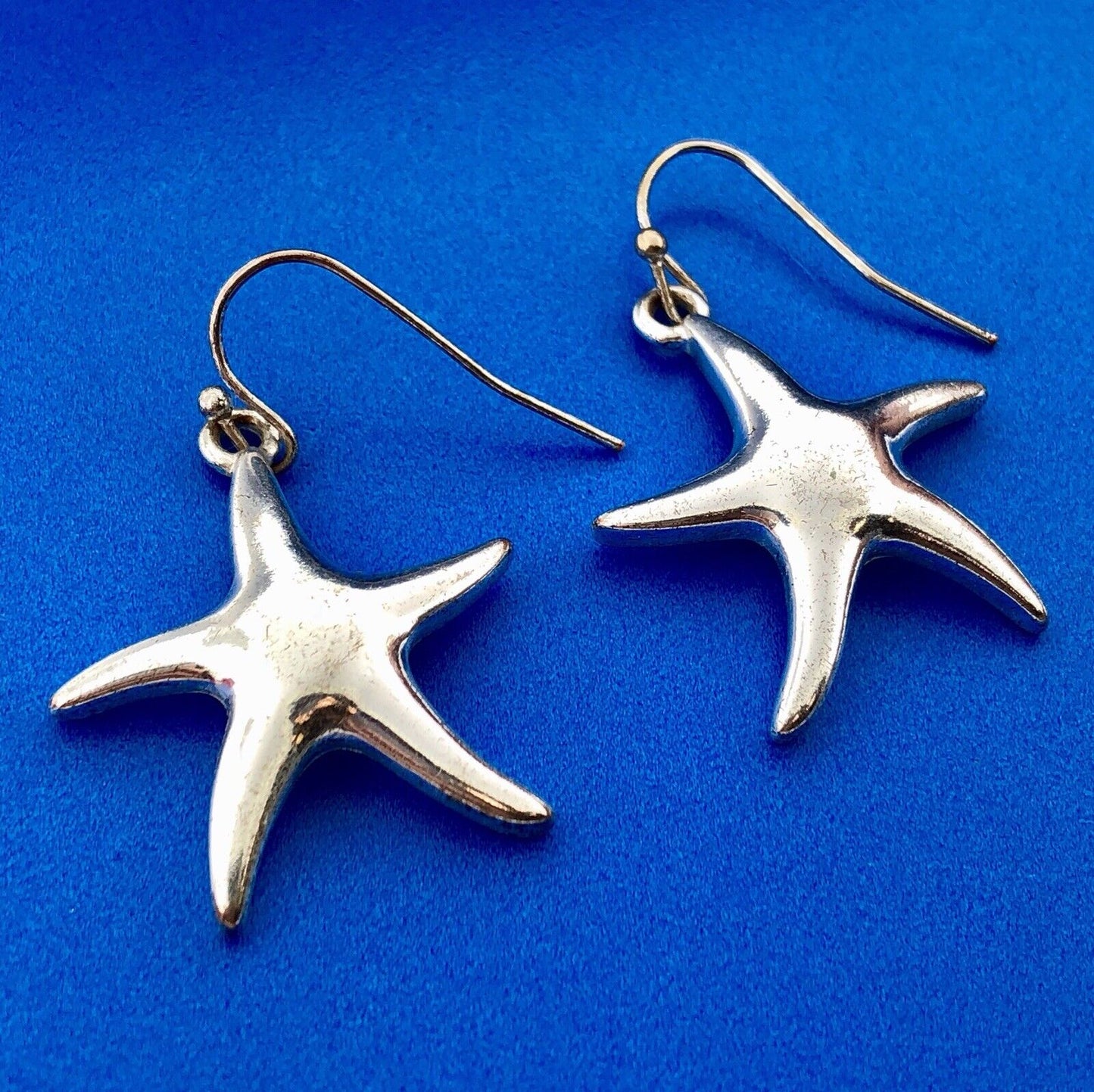 Silver Tone Moderist Star Starfish Beach Life Pendant Enhancer Drop Earrings Set