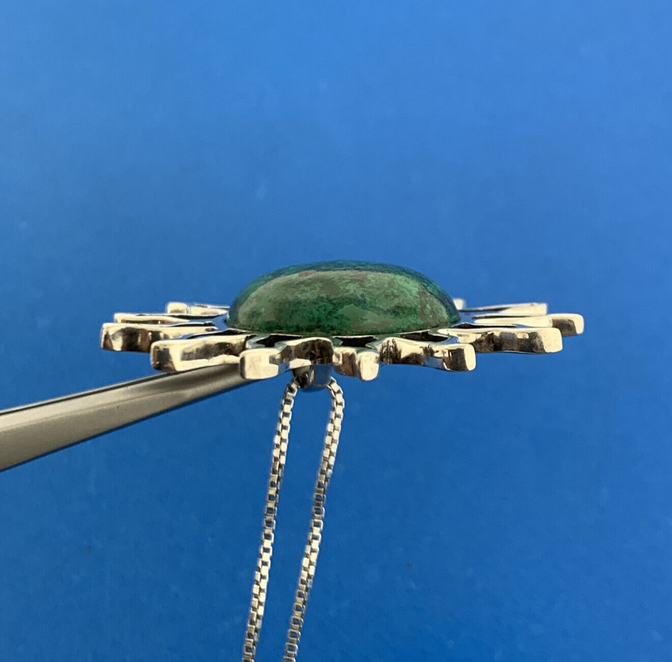 Modernist 925 Sterling Silver Green Jasper Cabochon Sun Pendant Necklace