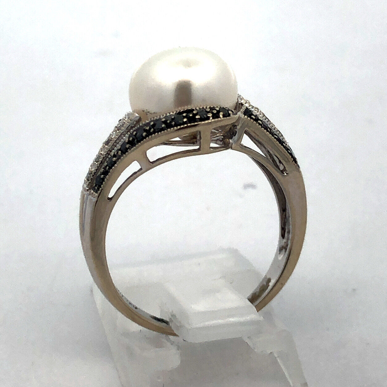 Designer JH 10K White Gold Round Pearl Black White Diamonds Statement Ring